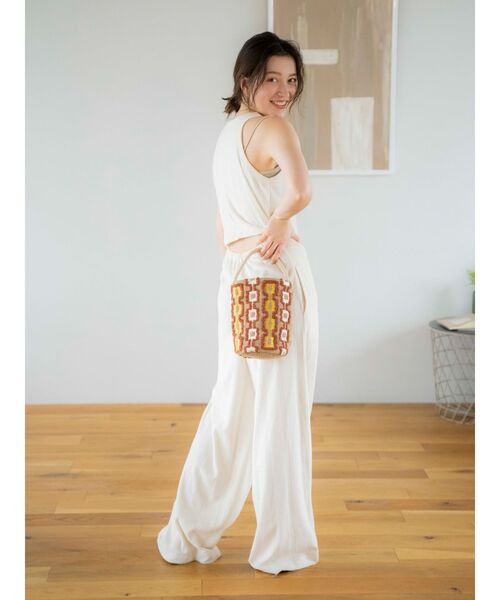 Ungrid（アングリッド）の「beej別注 エンブロイダリーバッグ（ハンドバッグ・レディース・ダークブラウン/ベージュ・FREE）」の9枚目の写真