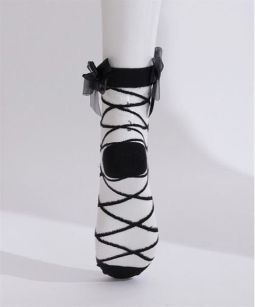 axes femme POETIQUE（アクシーズファムポエティック）の「後ろレースアップソックス（ソックス/靴下・レディース・ブラック/ホワイト・FREE）」の10枚目の写真