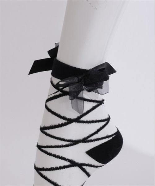 axes femme POETIQUE（アクシーズファムポエティック）の「後ろレースアップソックス（ソックス/靴下・レディース・ブラック/ホワイト・FREE）」の11枚目の写真