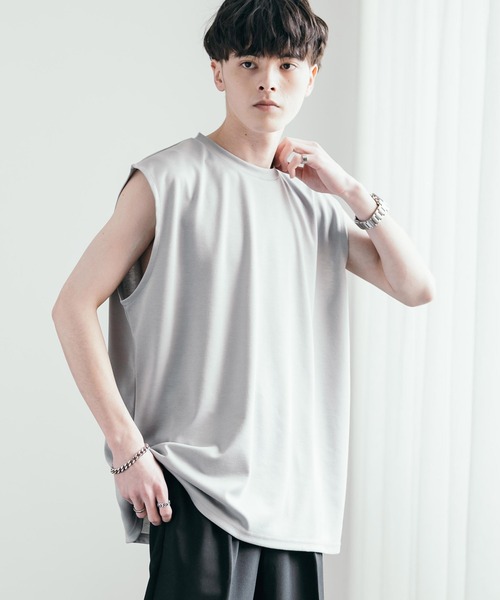 Rocky Monroe(ロッキーモンロー)の「接触冷感ポンチビッグシルエットノースリーブカットソー(タンクトップ・メンズ・ネイビー/チャコール/ホワイト/ブラック/グレー・M/L/XL)」の3枚目の写真