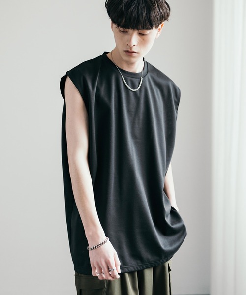 Rocky Monroe(ロッキーモンロー)の「接触冷感ポンチビッグシルエットノースリーブカットソー(タンクトップ・メンズ・ネイビー/チャコール/ホワイト/ブラック/グレー・M/L/XL)」の2枚目の写真