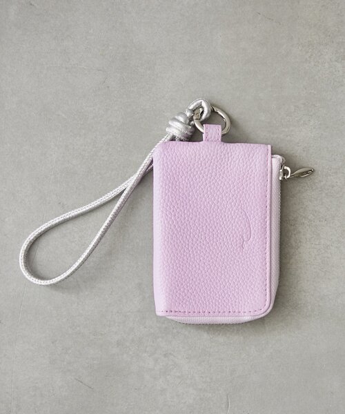 BIRTHDAY BAR（バースデイバー）の「ストラップ付き　本革マルチケース（財布・レディース・ブルー/シルバー/ブラック/ベージュ/レオパード/シルバー系その他/アニマル/ブラック系その他/ゴールド/ピンク/アイボリー/サンドベージュ/ブルー系その他/インディゴブルー/シャンパン/グリーン/パープル・フリー/0）」の22枚目の写真