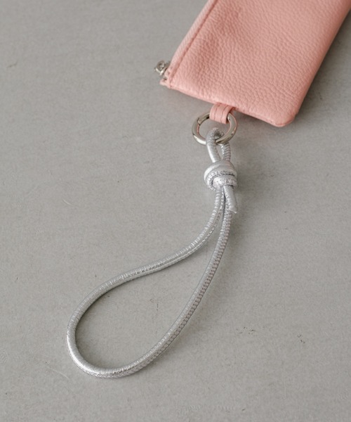 BIRTHDAY BAR（バースデイバー）の「≪ミニ財布としても使える！≫ストラップ付き　本革マルチケース（財布・レディース・ブルー/シルバー/ブラック/ベージュ/レオパード/シルバー系その他/アニマル/ブラック系その他/ゴールド/ピンク/アイボリー/サンドベージュ/ブルー系その他/インディゴブルー/シャンパン/グリーン・フリー/0）」の19枚目の写真