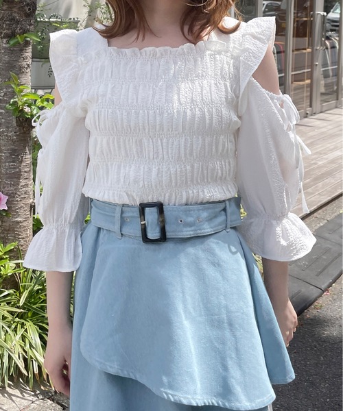 TORTE（トルテ）の「オープンショルダーシャーリングブラウス（シャツ/ブラウス・レディース・ホワイト/ホワイト系その他/ブラック系その他・FREE）」の17枚目の写真