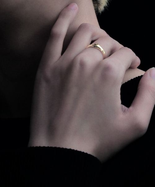 YArKA（ヤーカ）の「【YArKA/ヤーカ】little nuance round design ring [hancC] / ニュアンスラウンドデザインリング（リング・レディース・シルバー/ゴールド・#11/#9/#5/#3/#19/#17/#15/#13/#7）」の2枚目の写真