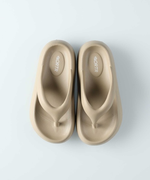 ORTR(オーアールティーアール)の「パデットトングサンダル(サンダル・レディース・ブラック/ホワイト/ブラウン・XL/L/M/S)」の8枚目の写真