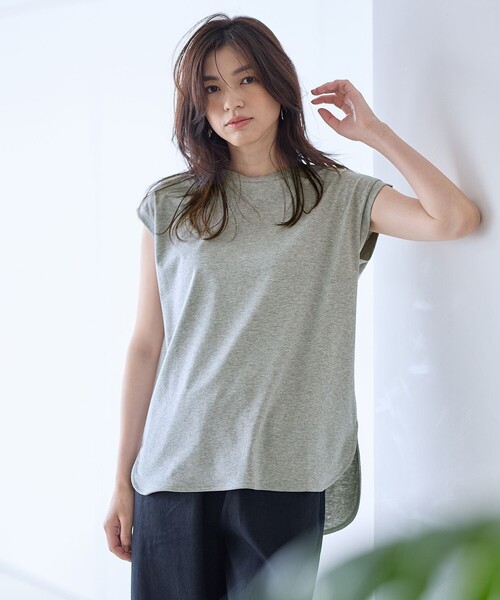 ANY(エニィ)の「【汗ジミ防止加工】シルケットスムースノースリーブプルオーバー(Tシャツ/カットソー・レディース・ブラック系/ピンク系/ライトグレー系/グレー系/ホワイト系・3/2)」の8枚目の写真