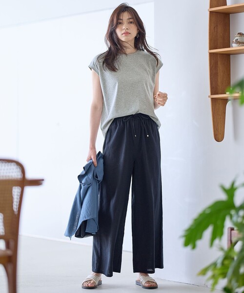 ANY(エニィ)の「【汗ジミ防止加工】シルケットスムースノースリーブプルオーバー(Tシャツ/カットソー・レディース・ブラック系/ピンク系/ライトグレー系/グレー系/ホワイト系・3/2)」の10枚目の写真