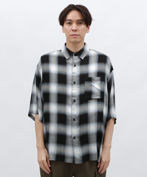 LAKOLE(ラコレ)の「オンブレレーヨンチェックシャツ / 128516(シャツ/ブラウス・メンズ・ブラック/ブルー/ピンク・MEDIUM/LARGE)」の7枚目の写真