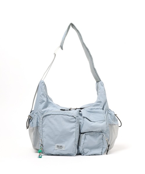 niko and...（ニコアンド）の「オリジナルパッカブルショルダーバッグ（ショルダーバッグ・レディース・ブルー/アイボリー/ブラック/シルバー/オリーブ・0）」の4枚目の写真