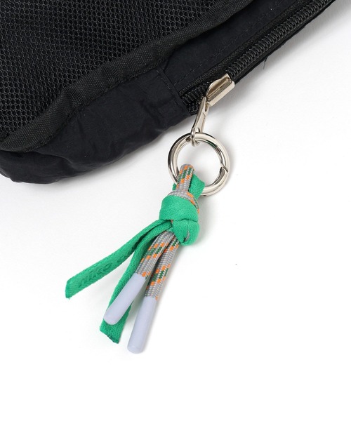 niko and...（ニコアンド）の「オリジナルパッカブルショルダーバッグ（ショルダーバッグ・レディース・ブルー/アイボリー/ブラック/シルバー/オリーブ・0）」の14枚目の写真