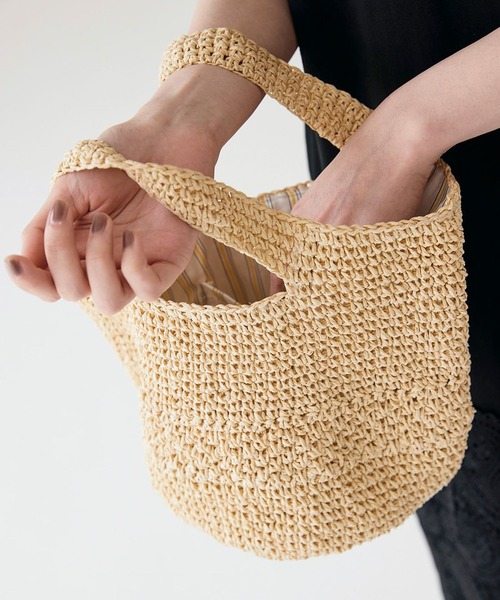 Sunny clouds（サニークラウズ）の「サニークラウズ　ペーパーヤーンのちょいバッグ（かごバッグ・レディース・ナチュラル・ONE SIZE）」の12枚目の写真