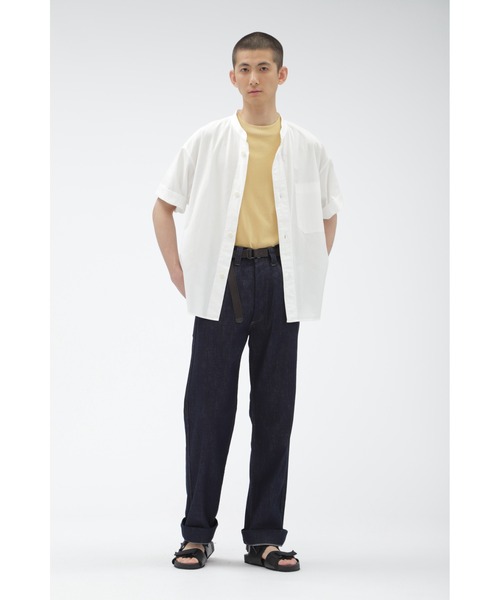 MHL.（エムエイチエル）の「WORN COTTON PLAINWEAVE（シャツ/ブラウス・メンズ・ホワイト/セージグリーン・SMALL/MEDIUM/LARGE）」の3枚目の写真