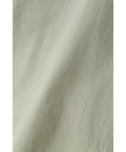 MHL.（エムエイチエル）の「WORN COTTON PLAINWEAVE（シャツ/ブラウス・メンズ・ホワイト/セージグリーン・SMALL/MEDIUM/LARGE）」の11枚目の写真