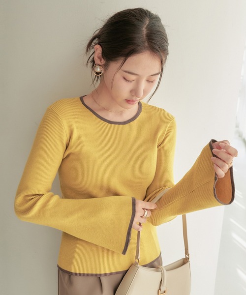 CHAN ME（チャンミ）の「配色フレアースリーブニット（ニット/セーター・レディース・ブラック/アイボリー/グレー/ブルー/アイボリー系/イエロー/ブラック系/ピンク・MEDIUM/LARGE/X-LARGE）」の7枚目の写真