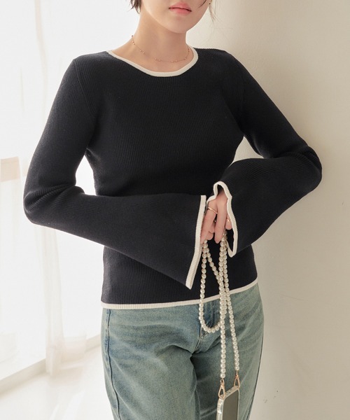 CHAN ME（チャンミ）の「配色フレアースリーブニット（ニット/セーター・レディース・ブラック/アイボリー/グレー/ブルー/アイボリー系/イエロー/ブラック系/ピンク・MEDIUM/LARGE/X-LARGE）」の9枚目の写真