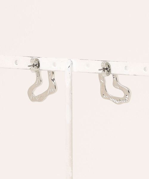 CIAOPANIC TYPY（チャオパニックティピー）の「lilサークルハートピアス（ピアス（両耳用）・レディース・シルバー/ゴールド・ONE SIZE）」の10枚目の写真