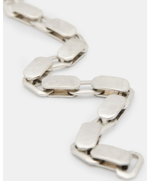 ALLSAINTS(オールセインツ)の「PELTER LARGE CHAIN BRACELET | PELTER ラージ チェーン ブレスレット(ブレスレット・メンズ・シルバー系その他・ONE SIZE)」の3枚目の写真