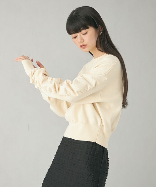 EMMEL REFINES（エメルリファインズ）の「＜EMMEL REFINES＞EM スウェットライク ソデギャザー ニットプルオーバー（ニット/セーター・レディース・ブラック/ナチュラル/ダークグレー・FREE）」の12枚目の写真