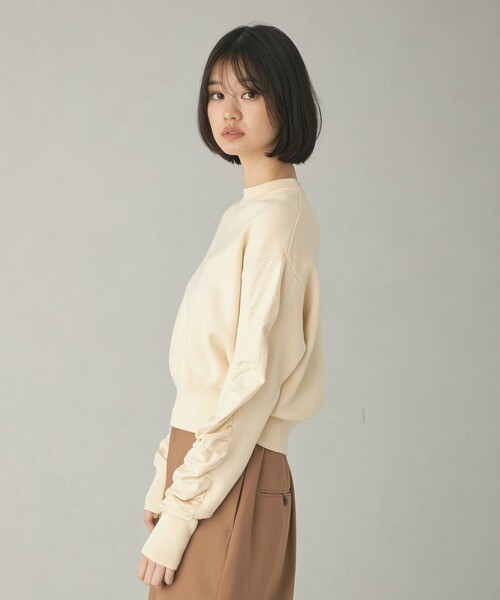 EMMEL REFINES（エメルリファインズ）の「＜EMMEL REFINES＞EM スウェットライク ソデギャザー ニットプルオーバー（ニット/セーター・レディース・ブラック/ナチュラル/ダークグレー・FREE）」の21枚目の写真