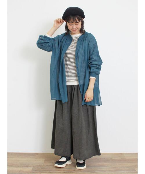 Samansa Mos2(サマンサ モスモス)の「襟ぐりシャーリングチュニック(シャツ/ブラウス・レディース・マスタード/レッド/ブルー/チャコールグレー/キナリ・F)」の15枚目の写真