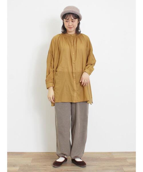 Samansa Mos2(サマンサ モスモス)の「襟ぐりシャーリングチュニック(シャツ/ブラウス・レディース・マスタード/レッド/ブルー/チャコールグレー/キナリ・F)」の9枚目の写真