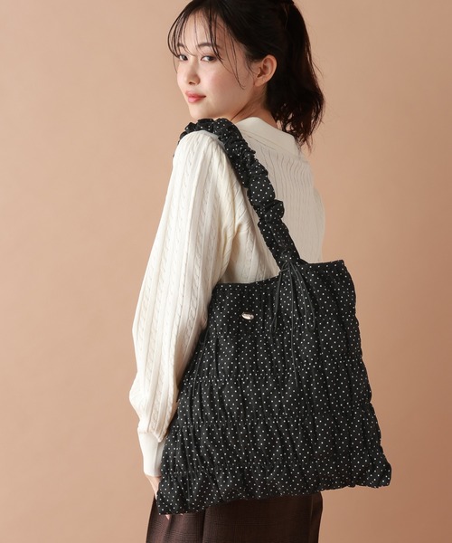 tiny tiny（ティニーティニー）の「ギャザーリボントートバッグ[tiny tiny(ティニーティニー)]（トートバッグ・レディース・ブラック/アイボリー/その他1/パープル系その他/ブルー系その他/ブラック系その他/ピンク系その他/ブルー系その他2/ドット/レオパード/ブラウン系その他/ベージュ系その他/ブラック系その他2/ブルー系その他3/カモフラージュ/アニマル/ピンク系その他2・0）」の4枚目の写真