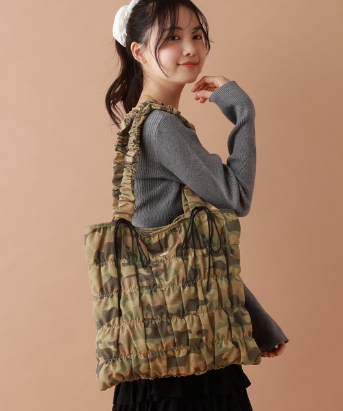 tiny tiny（ティニーティニー）の「ギャザーリボントートバッグ[tiny tiny(ティニーティニー)]（トートバッグ・レディース・ブラック/アイボリー/その他1/パープル系その他/ブルー系その他/ブラック系その他/ピンク系その他/ブルー系その他2/ドット/レオパード/ブラウン系その他/ベージュ系その他/ブラック系その他2/ブルー系その他3/カモフラージュ/アニマル/ピンク系その他2・0）」の14枚目の写真