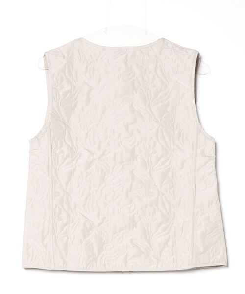 【セール】花柄超音波キルティング薄中綿ジップベスト（ベスト）｜On One's Own（オンワンズオン）