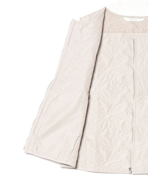 【セール】花柄超音波キルティング薄中綿ジップベスト（ベスト）｜On One's Own（オンワンズオン）