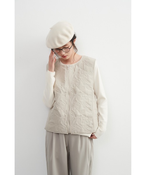 【セール】花柄超音波キルティング薄中綿ジップベスト（ベスト）｜On One's Own（オンワンズオン）