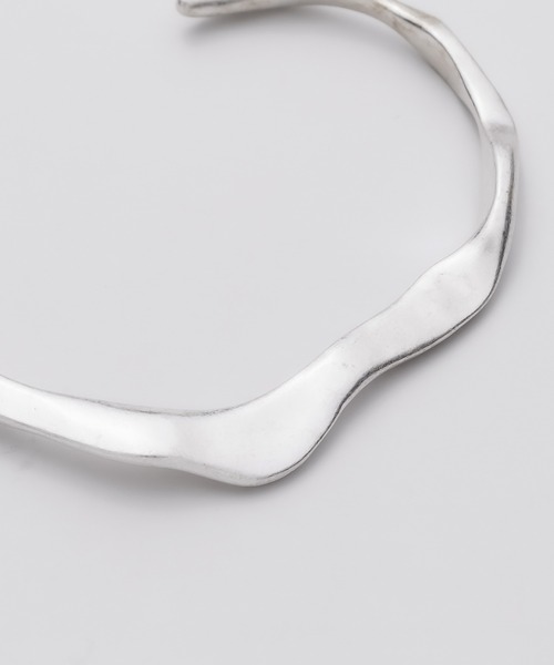 ciite'（シーテ）の「マットスリムバングル（バングル/リストバンド・レディース・ゴールド/シルバー・FREE）」の7枚目の写真