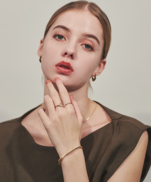 ciite'（シーテ）の「マットスリムバングル（バングル/リストバンド・レディース・ゴールド/シルバー・FREE）」の10枚目の写真