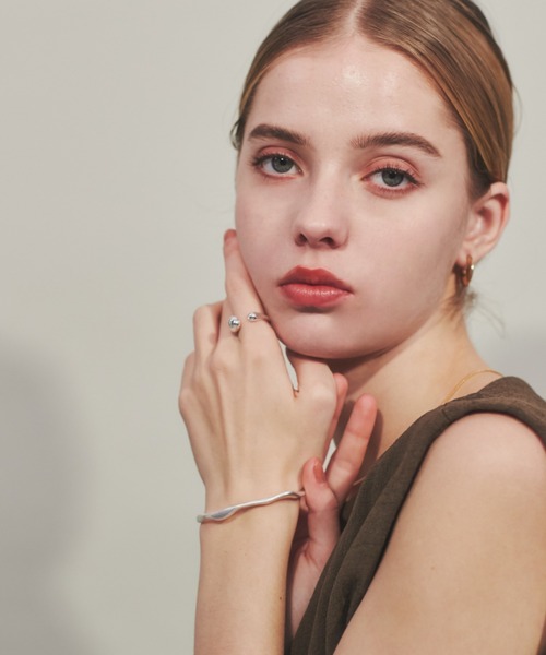 ciite'（シーテ）の「マットスリムバングル（バングル/リストバンド・レディース・ゴールド/シルバー・FREE）」の14枚目の写真