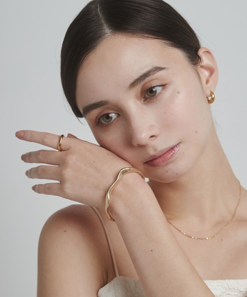 ciite'（シーテ）の「マットスリムバングル（バングル/リストバンド・レディース・ゴールド/シルバー・FREE）」の18枚目の写真