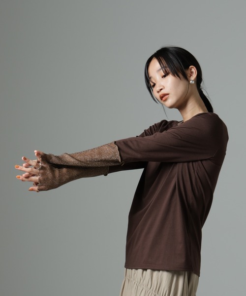 NANO universe（ナノユニバース）の「シアーラメ切り替えロングＴシャツ（Tシャツ/カットソー・レディース・ホワイト/ブラック/ブラウン・FREE）」の12枚目の写真