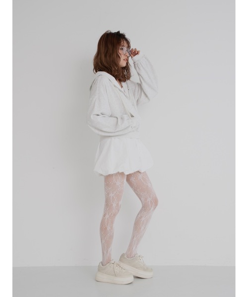 JUMELLE（ジュメロ）の「【セットアップ着用可能】cozy damage hoodie（パーカー・レディース・グレー/アイボリー・FREE）」の11枚目の写真