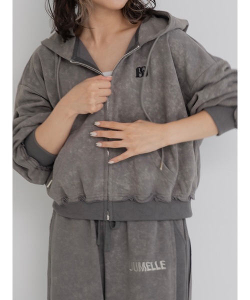 JUMELLE（ジュメロ）の「【セットアップ着用可能】cozy damage hoodie（パーカー・レディース・グレー/アイボリー・FREE）」の4枚目の写真