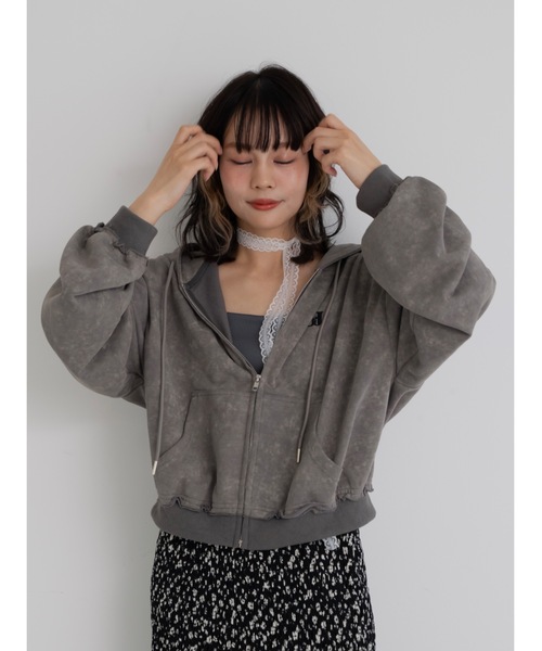 JUMELLE（ジュメロ）の「【セットアップ着用可能】cozy damage hoodie（パーカー・レディース・グレー/アイボリー・FREE）」の13枚目の写真