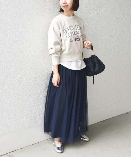 SHIPS（シップス）の「【WEB限定】〈手洗い可能〉プリント 刺繍 ロゴ スウェット（スウェット・レディース・チャコールグレー/ナチュラル/ネイビー・ONE SIZE）」の7枚目の写真