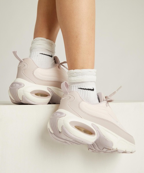 Nike Air Max 女性用シューズ US 4 NIKE ナイキ エアマックス Air Max Nuaxis スニーカー