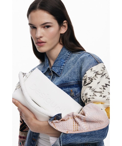 Desigual（デシグアル）の「ホワイトブレイド ミニハンドバッグ（ボディバッグ/ウエストポーチ・レディース・ホワイト・FREE）」の11枚目の写真