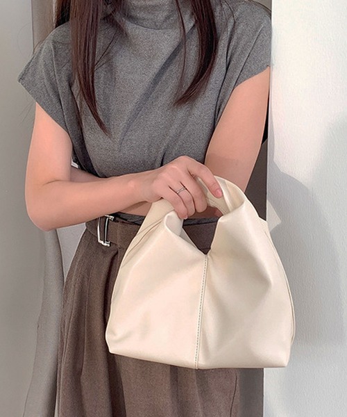 florist(フローリスト)の「レザータッチツイストハンドバッグ/500mlペットボトル収納可(ハンドバッグ・レディース・ライム/キャメル/ワインレッド/ブラック/オフホワイト・FREE)」の2枚目の写真