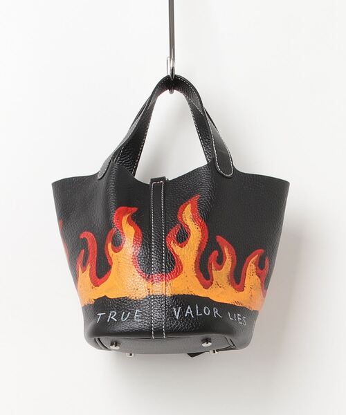 ROYAL FLASH（ロイヤルフラッシュ）の「Guernika/ゲルニカ/Cube Bag