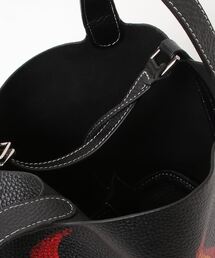 ROYAL FLASH（ロイヤルフラッシュ）の「Guernika/ゲルニカ/Cube Bag