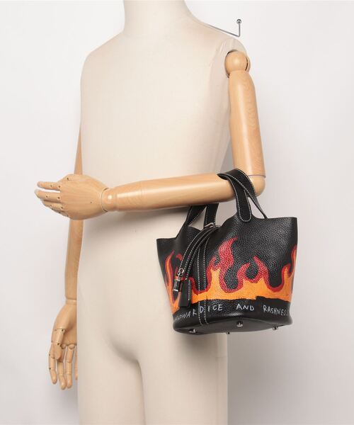 ゲルニカ キューブバッグ 新品 ロイヤルフラッシュ ROYAL FLASH（ロイヤルフラッシュ）の「Guernika/ゲルニカ/Cube Bag