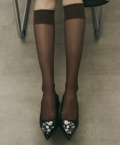 LA BELLE ETUDE（ラベルエチュード）の「ビジュースクエアパンプス（パンプス・レディース・オレンジ/ブラック/ブロンズ・L/M/S）」の19枚目の写真