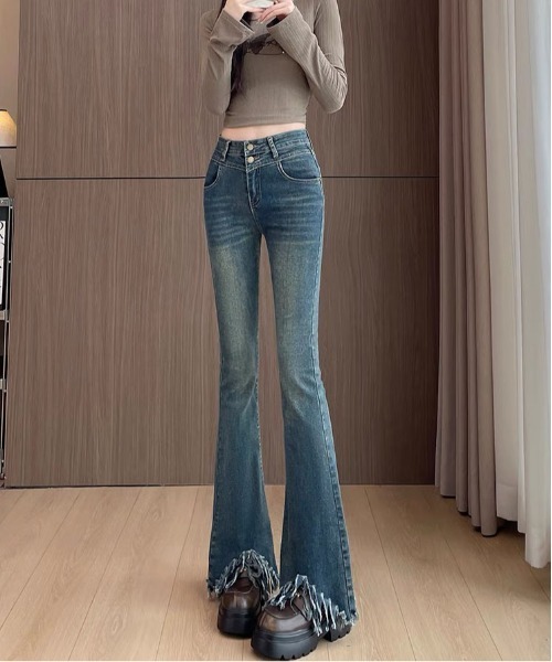 gossip!ロサンゼルス(ゴシップロサンゼルス)の「ハイウェスト ストレッチ 裾フリンジフレアデニムパンツ(デニムパンツ・レディース・ダークブルー/ブルー/ブラック・M/L/S)」の3枚目の写真