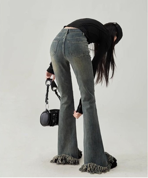 gossip!ロサンゼルス(ゴシップロサンゼルス)の「ハイウェスト ストレッチ 裾フリンジフレアデニムパンツ(デニムパンツ・レディース・ダークブルー/ブルー/ブラック・M/L/S)」の21枚目の写真