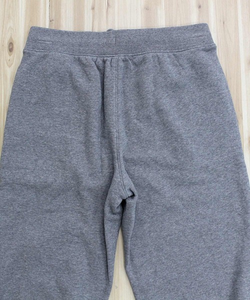 Calvin Klein（カルバン・クライン）の「CKJ モノグラムロゴ スウェット フリースジョガーパンツMONOLOGO FLEECE JOGGER（スウェットパンツ・メンズ・ブラック/グレー/ブラック系1/グレー系4・S/M/L/XL）」の12枚目の写真